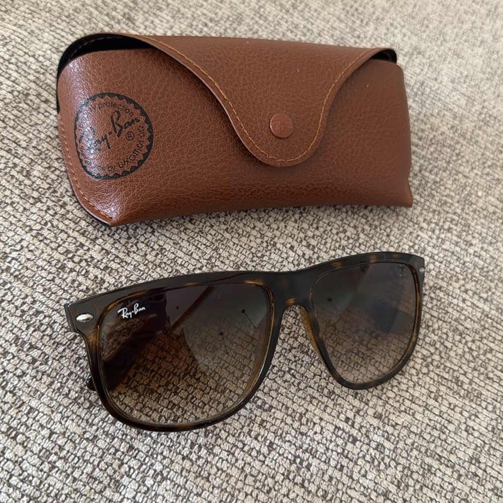Ray-Ban Brown Sunglasses